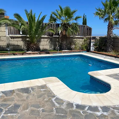Casa Blanquitos Country house *